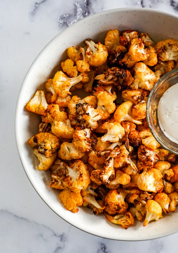 A bowl of air fryer cauliflower.