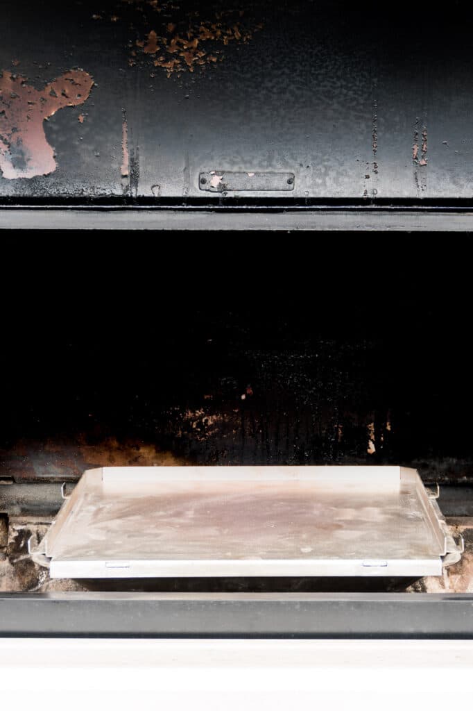 Front view of GMG pizza oven in Traeger.