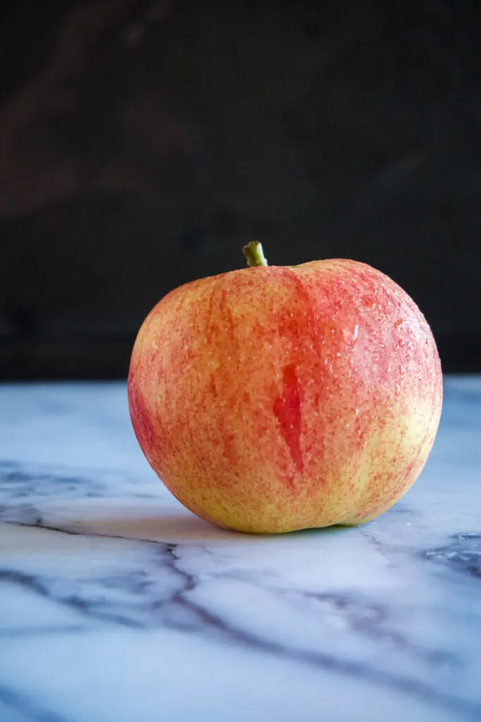 An apple.