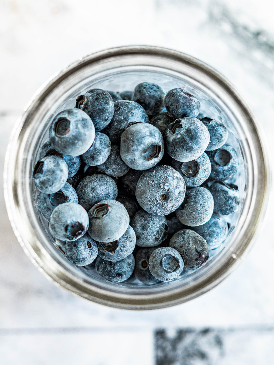 Tips + Tricks For Freezing Blueberries! crave the good