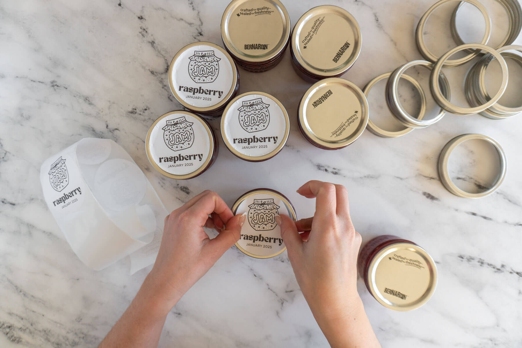 Labeling jams with custom labels. 